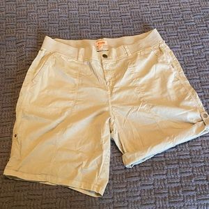 Evri women’s size 18 khaki cargo shorts adjustable length with elastic waist